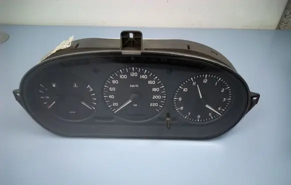 Renault Scenic I Speedometer (instrument cluster) 7700424219G 216486290E