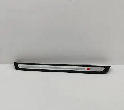 Audi Q5 SQ5 Front sill trim cover 8R0853373F