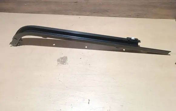Peugeot Partner III Sliding door middle rail 28517302G