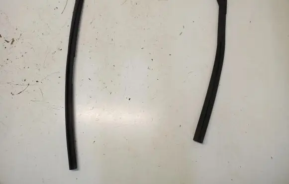 Rubber seal rear door