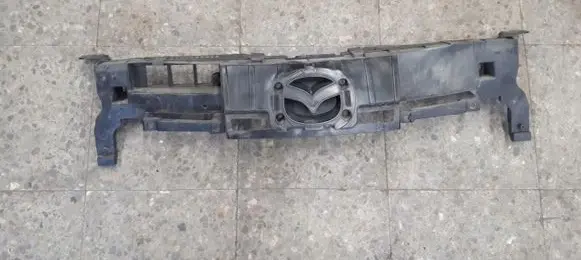 Mazda 5 Front grill c513-507m1