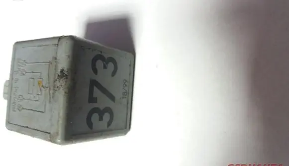 Audi A6 S6 C5 4B Other relay 8D0951253A