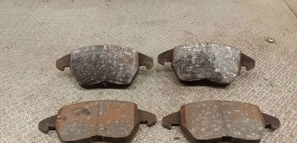 Skoda Yeti (5L) Brake pads (front) 