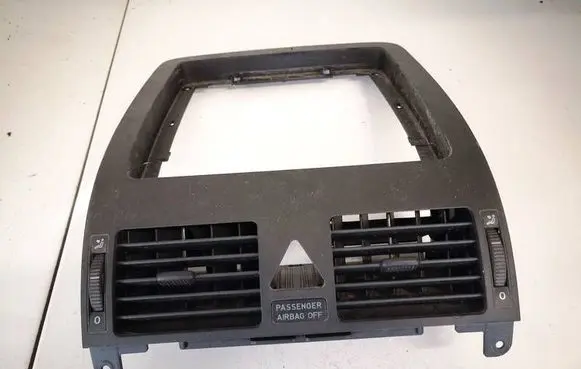 Dash center air vent grill