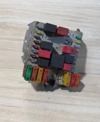 Peugeot Boxer Fuse module 1349948080 13092007 8499480800576