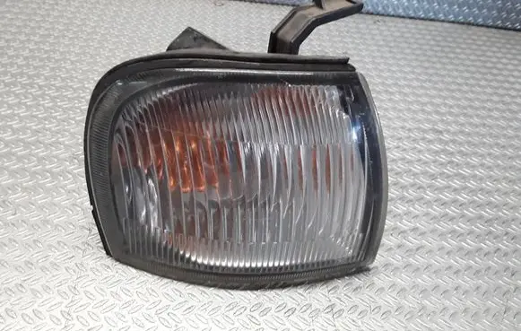 Suzuki Baleno EG Front indicator light 21032018
