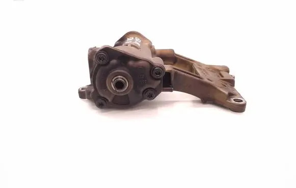 BMW 5 E60 E61 Oil pump 7789838 8706651032