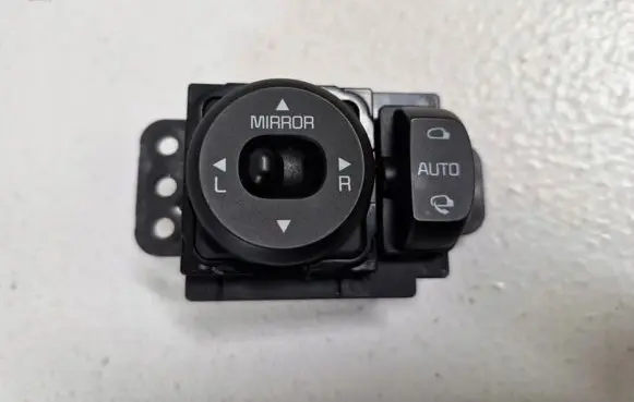 KIA Ceed Wing mirror switch