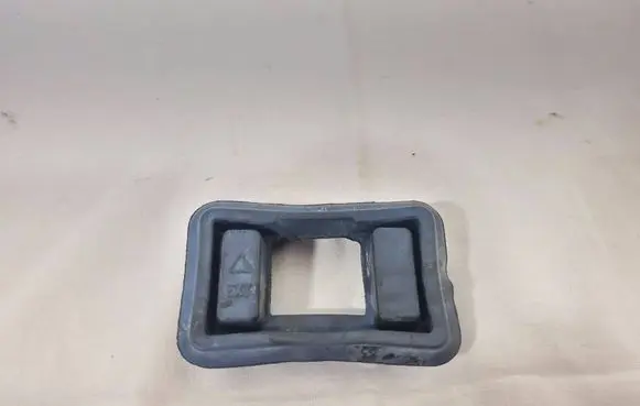 Renault Captur Rear door check strap stopper 808944701R