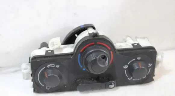 Interior fan control switch