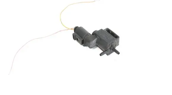 Audi A4 S4 B8 8K Turbo solenoid valve 037906283C