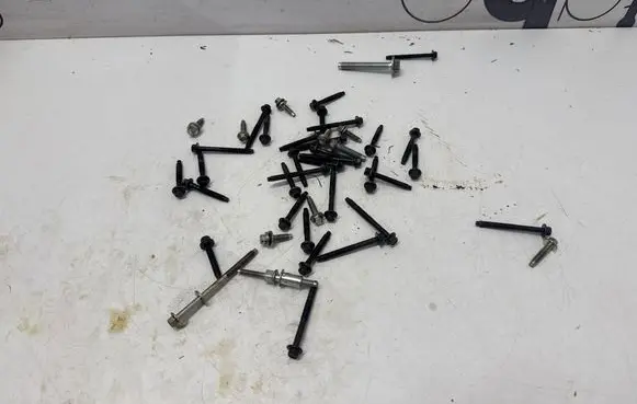 Nuts/bolts