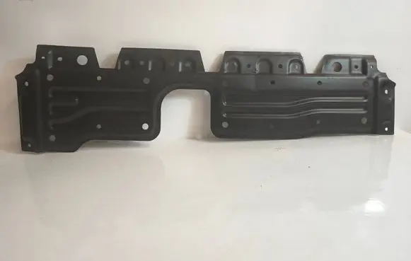 Engine splash shield/under tray