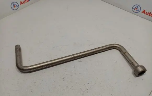 BMW 7 E65 E66 Wheel nut wrench 6758731 71126758731 71126754068