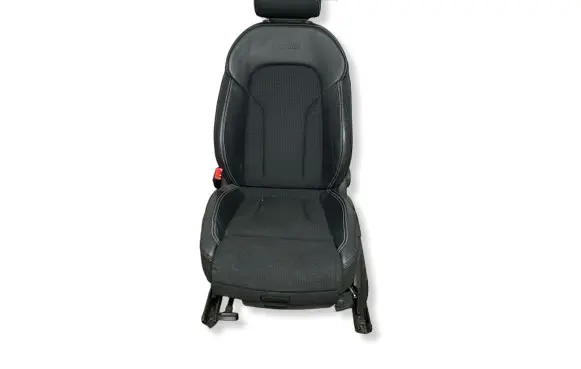 Audi Q3 8U Front driver seat