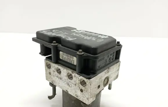 Ford Mondeo Mk III ABS Pump 5S712M110AA 0265231462 0265800381