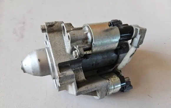 Ford Focus Starter motor F1FT11000LA F1FT-11000-LA 2534003850