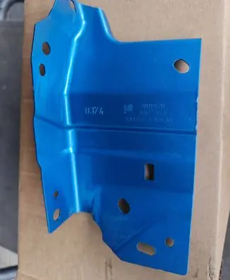 Opel Crossland X Fender mounting bracket 39018599 336259853 13585906010