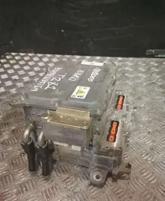 Ford Mondeo MK V Voltage converter inverter FG987B012AE