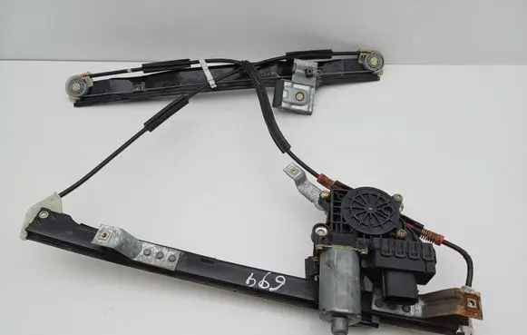 Ford Mondeo Mk III Front door window regulator with motor 0130821771