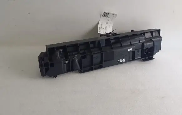Radiator mount bracket