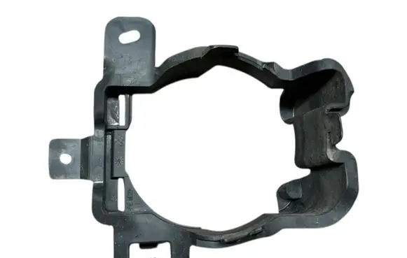 Peugeot 208 I Fog light bracket 9675686980