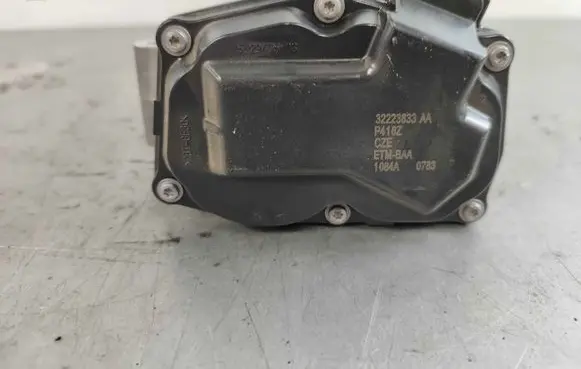 Volvo XC60 Electric throttle body valve 32223833