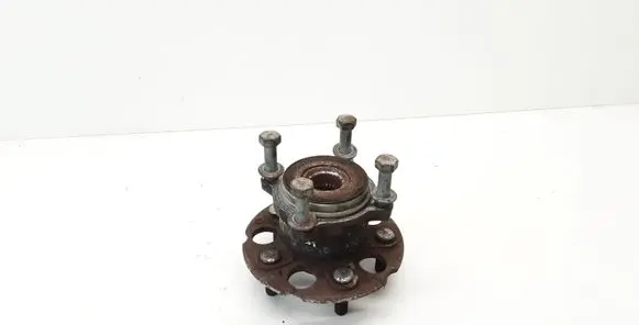 Honda CR-V Rear wheel hub