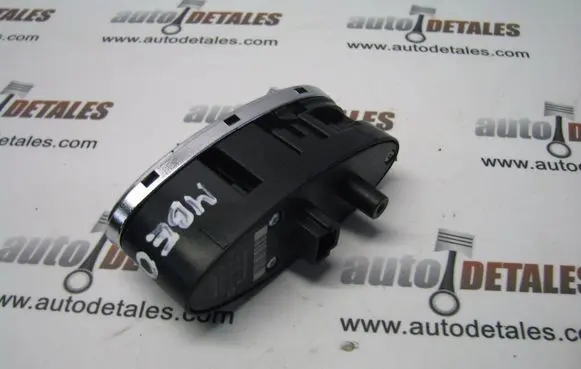 Mercedes-Benz E W211 Electric window control switch A2118219958