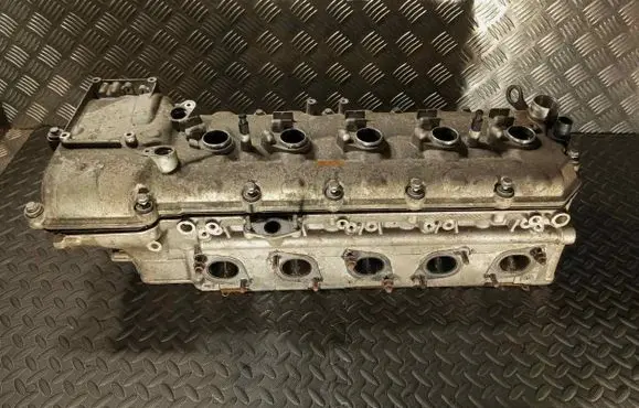 BMW M5 Other cylinder head part 7833881 783388110 7834624