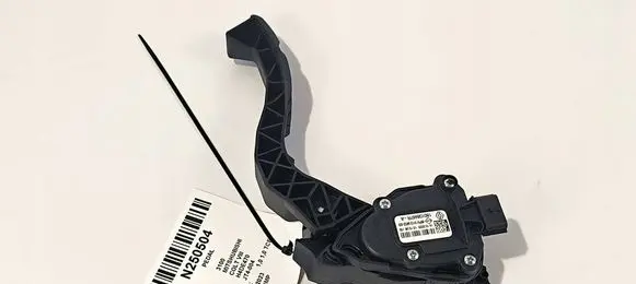 Mitsubishi Colt VII Pedal assembly 180108467R