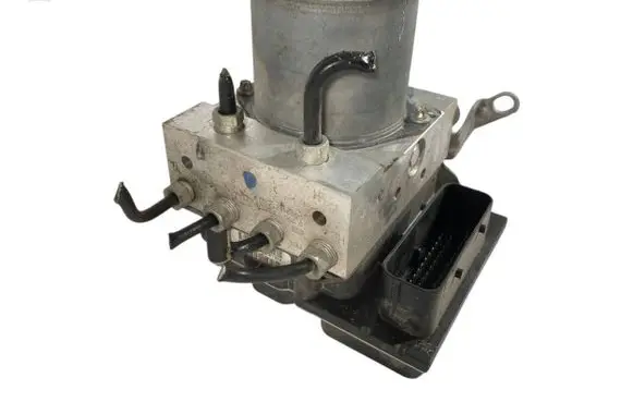 BMW 5 E60 E61 ABS Pump 6768550 0265236008 34516768550