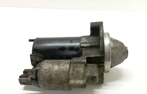 Audi A6 S6 C6 4F Starter motor 0001107446