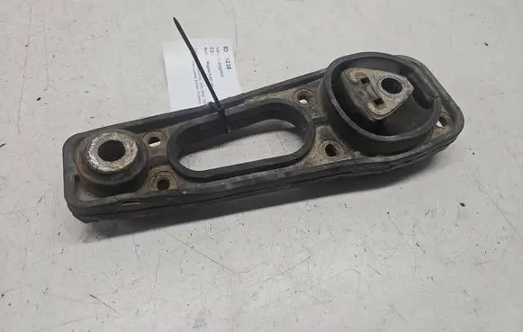 Renault Megane II Engine mount bracket 8200805813