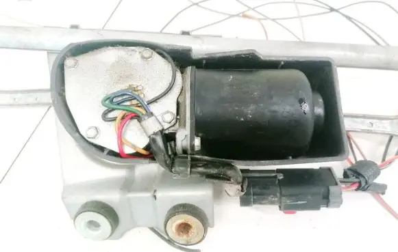 Jeep Cherokee Wiper motor