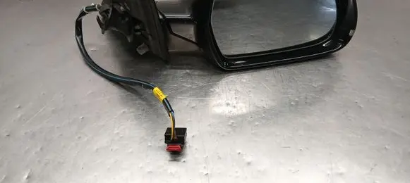 Audi A4 S4 B8 8K Front door electric wing mirror E1021053