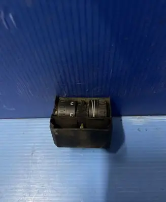 Volkswagen Caddy Headlight level height control switch 2K0941333A