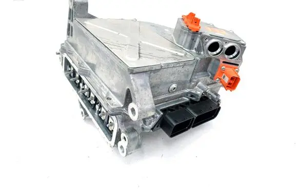 Chrysler Pacifica Voltage converter inverter P05190225AG ES302Y6AT TMMVL2797C0104