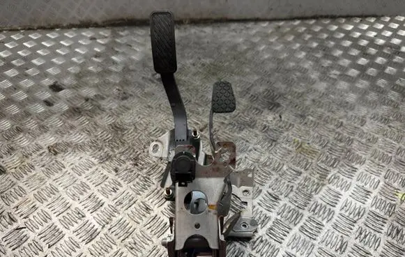 Ford Fiesta Pedal assembly 