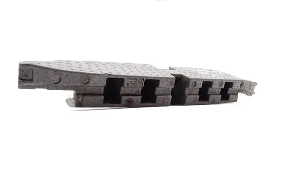 Volkswagen Touareg II Front bumper foam support bar 7P6807248A