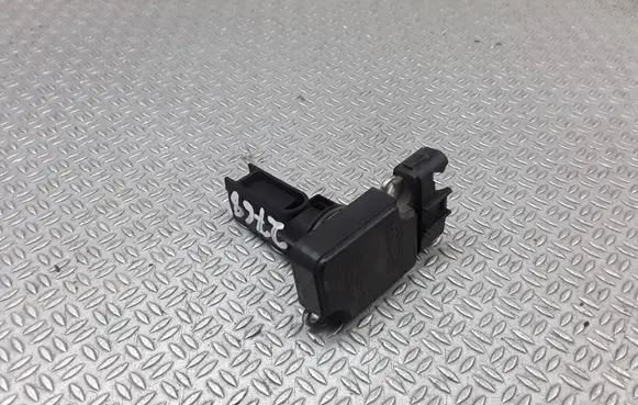 Toyota Avensis Verso Mass air flow meter 2220427010