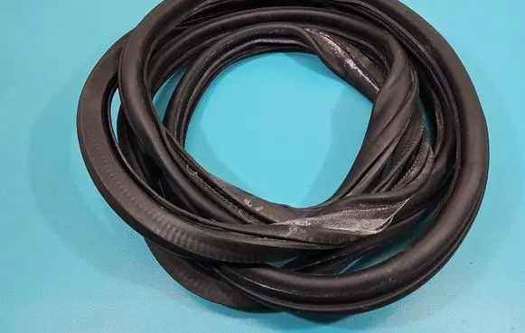 Rubber seal rear door