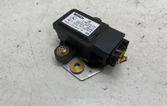 Mercedes-Benz E W211 ESP (stability system) control unit 0265005230 0015404517