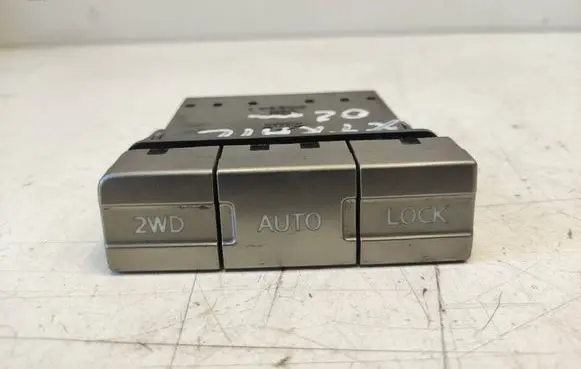 Nissan X-Trail T30 Differential lock switch 22260