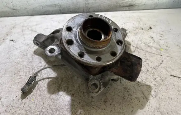 Opel Signum Front wheel hub