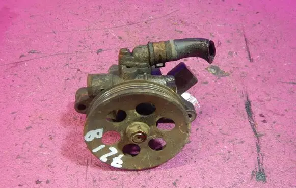 Honda Civic Power steering pump