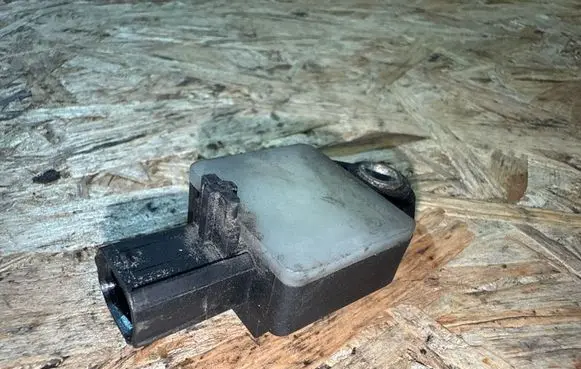 Alfa Romeo 159 Airbag deployment crash/impact sensor 6068527625363685