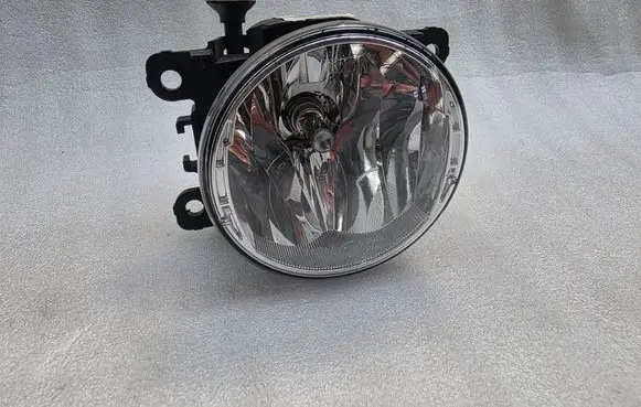 Renault Dacia Duster Front fog light 89208691