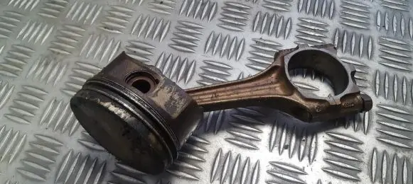 Piston with connecting rod