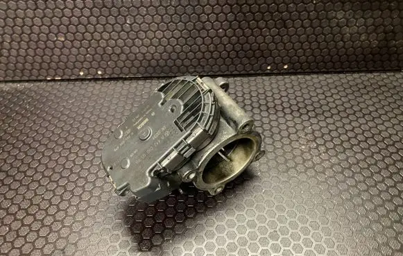 Mercedes-Benz C W203 Throttle valve A6420800070 0281002678